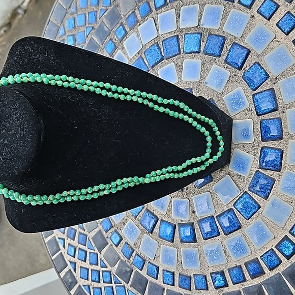 Vintage Green Glass Hand Knotted Necklace - Picture 1 of 4